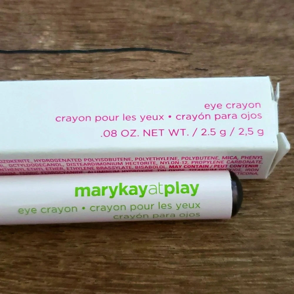 Mary Kay Eye Crayon Eyeshadow Purple Smoke NEW NIB DISCONTINUED makeup